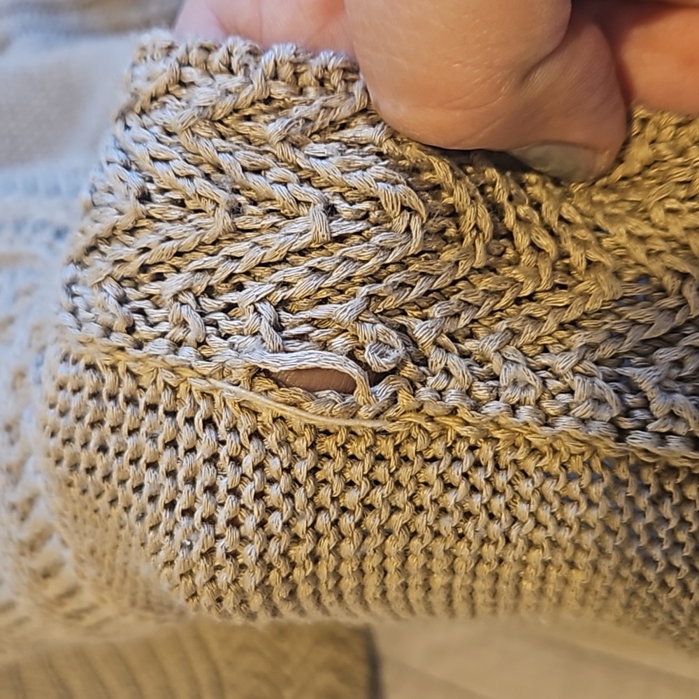 Light sweater - Picture 3 of 3